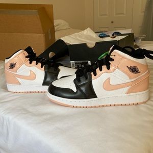 jordan 1 mids in arctic pink